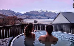 Kinloch Wilderness Retreat